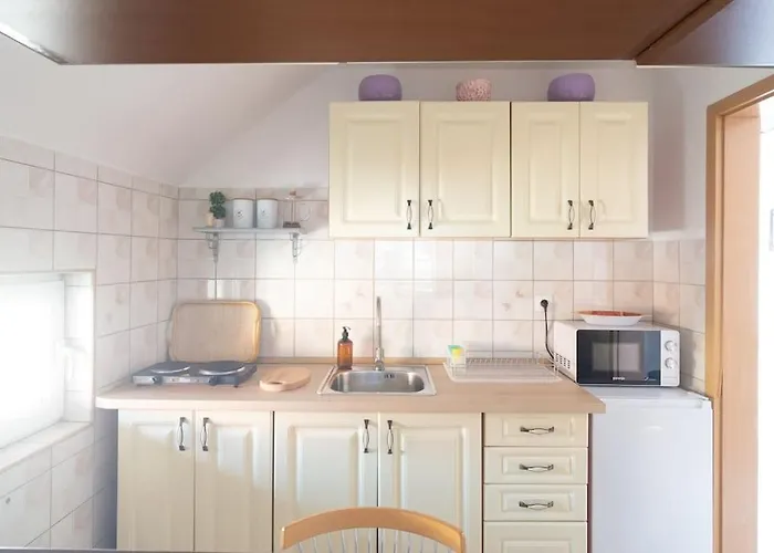 公寓 Bright&cozy Flat+balcony Near Airport Free Parking