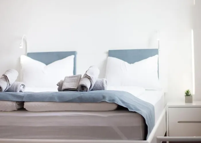 Bright&cozy Flat+balcony Near Airport Free Parking * 塞拉耶佛