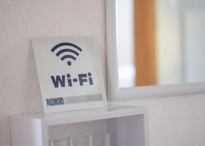 Bright&cozy Flat+balcony Near Airport Free Parking 公寓 塞拉耶佛