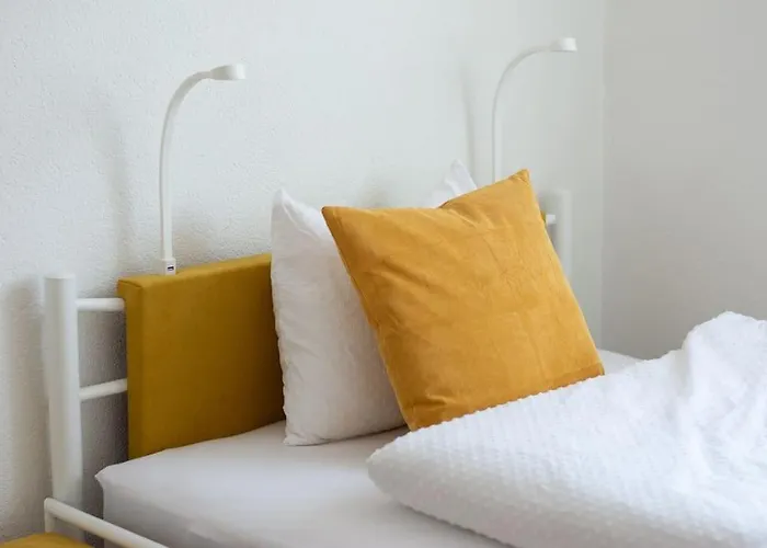 公寓 Bright&cozy Flat+balcony Near Airport Free Parking 塞拉耶佛