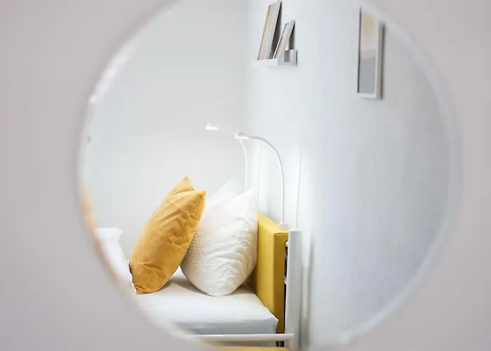 Bright&cozy Flat+balcony Near Airport Free Parking * 塞拉耶佛