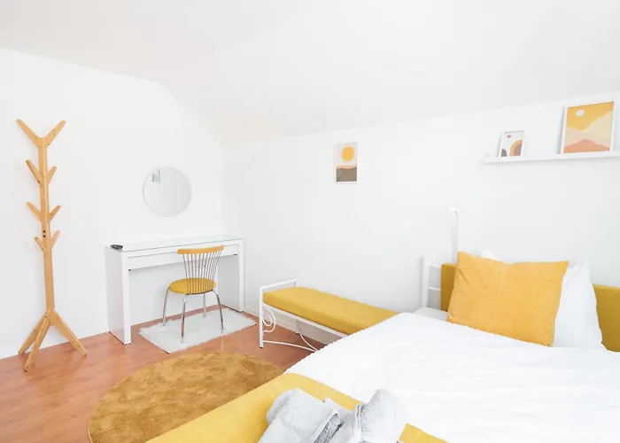 公寓 Bright&cozy Flat+balcony Near Airport Free Parking 塞拉耶佛