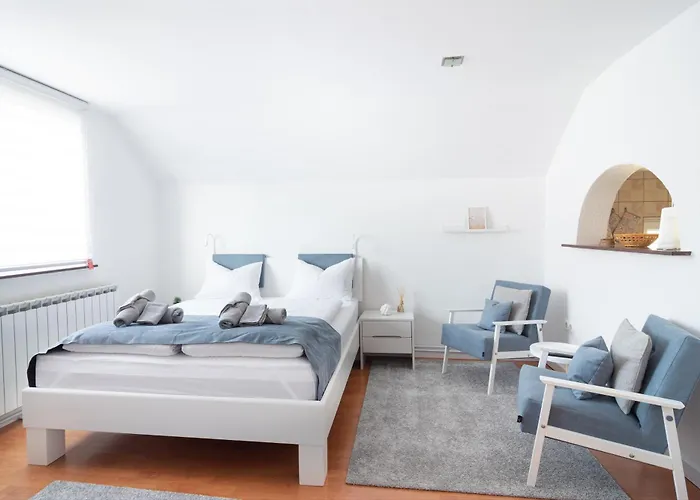 公寓 Bright&cozy Flat+balcony Near Airport Free Parking